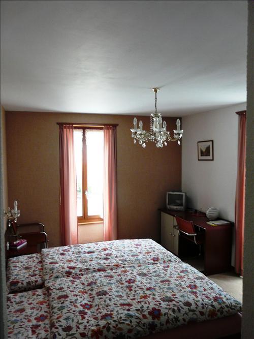 La Dent-Du-Midi Hotel & Restaurant Saint-Maurice Room photo